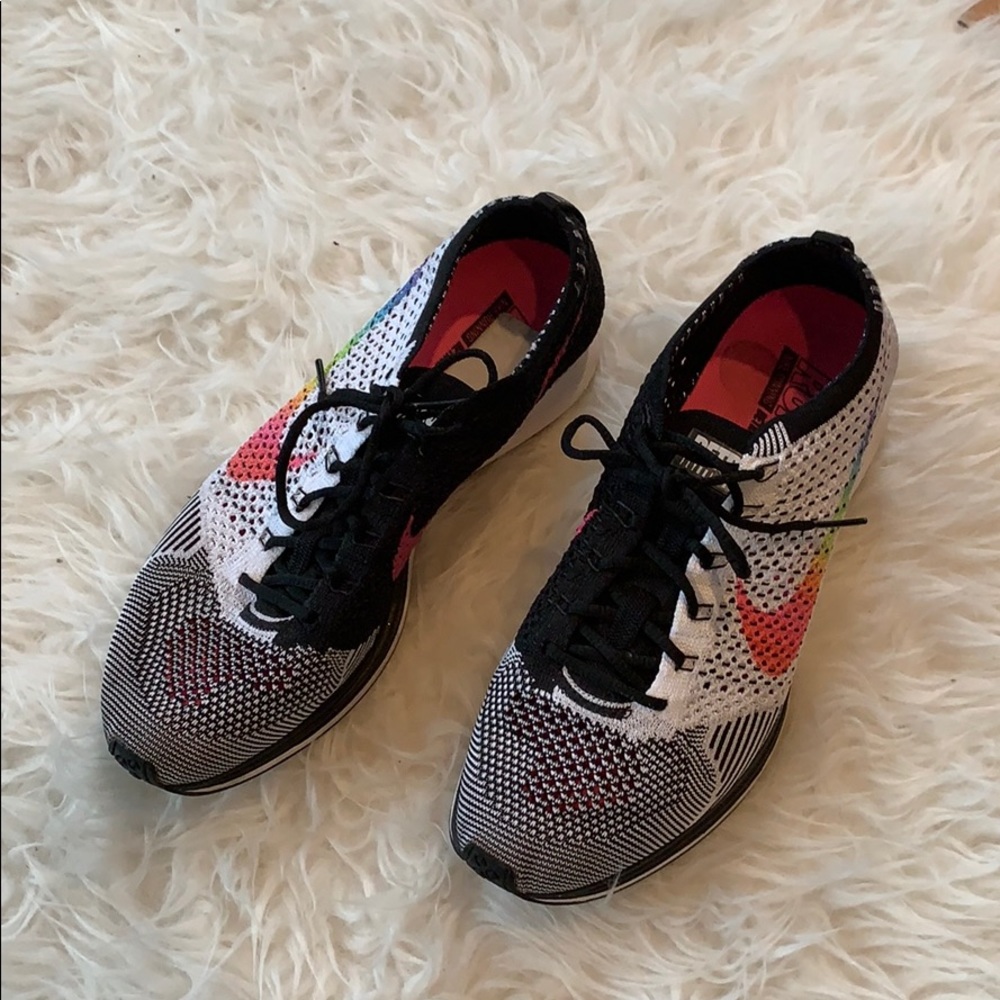 Nike Flyknit Racer Be True running sneakers